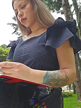 Karen San Miguel online show from 03-11-25, 05:35