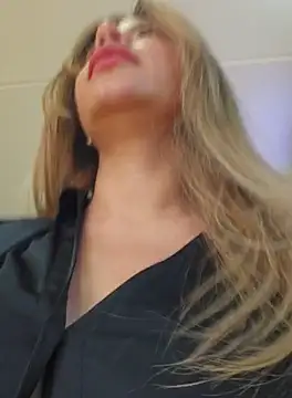 Karen San Miguel online show from 09-26-25, 03:05