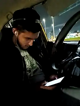 Snapshot of mosmar_20 chatting on 12-24-24, 04:11 mosmar 20 online show from 12-24-24, 04:11