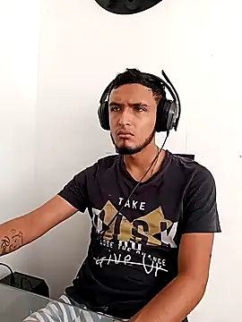 Snapshot of mosmar_20 chatting on 01-18-25, 08:51 mosmar 20 online show from 01-18-25, 08:51