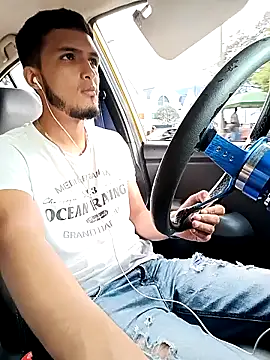 Snapshot of mosmar_20 chatting on 01-20-25, 10:04 mosmar 20 online show from 01-20-25, 10:04