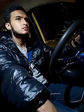 Snapshot of mosmar_20 chatting on 01-29-25, 03:33 mosmar 20 online show from 01-29-25, 03:33