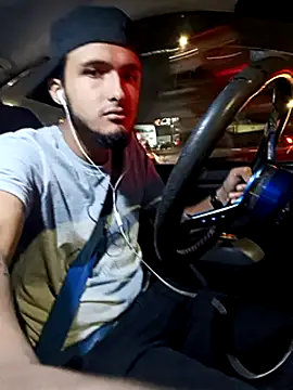 Snapshot of mosmar_20 chatting on 02-25-25, 12:14 mosmar 20 online show from 02-25-25, 12:14