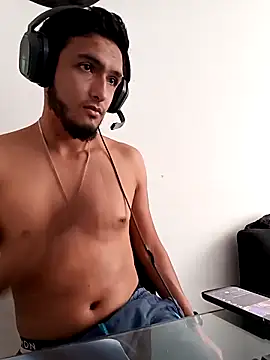 Snapshot of mosmar_20 chatting on 02-28-25, 10:39 mosmar 20 online show from 02-28-25, 10:39