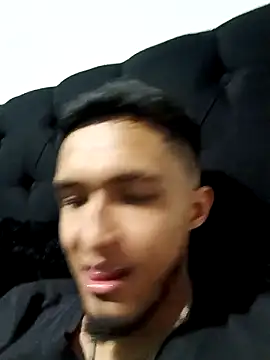 Snapshot of mosmar_20 chatting on 03-08-25, 01:17 mosmar 20 online show from 03-08-25, 01:17