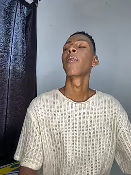 maiki18  online show from 04-01-26, 09:12