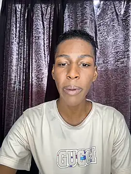 maiki18  online show from 04-08-26, 08:42