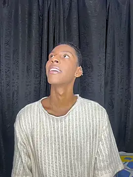 maiki18  online show from 04-16-26, 04:13