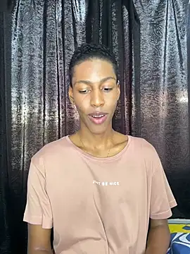 maiki18  online show from 04-17-26, 10:02