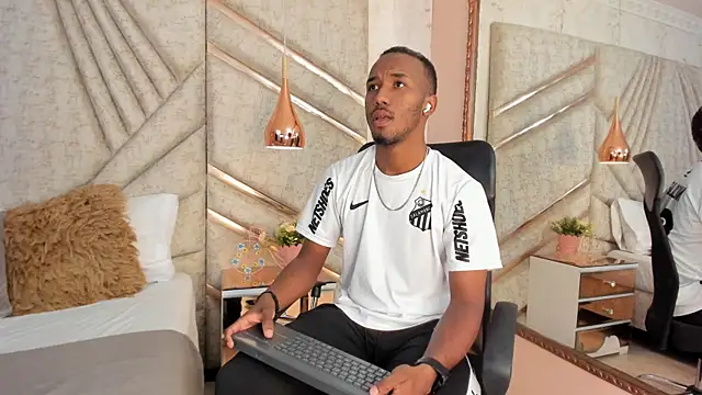 JamesParck online show from 01-09-25, 12:19