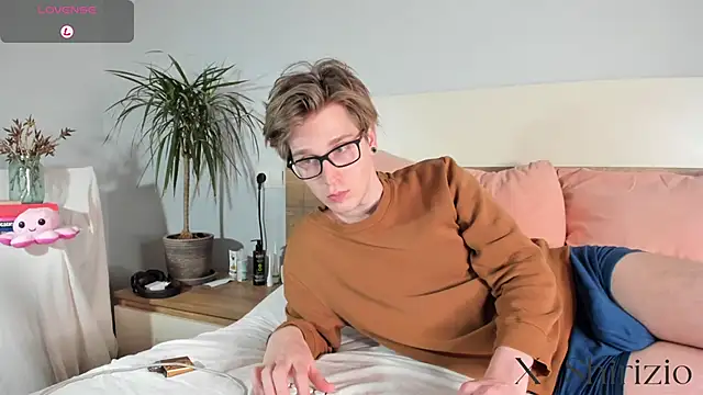 Shirizi online show from 02-28-25, 10:28