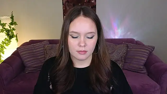 Snapshot of miki_miki_cutie_ chatting on 12-11-24, 07:57 miki miki cutie online show from 12-11-24, 07:57