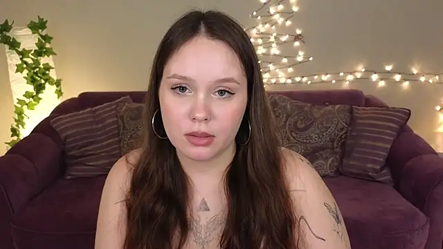 Snapshot of miki_miki_cutie_ chatting on 12-16-24, 08:16 miki miki cutie online show from 12-16-24, 08:16