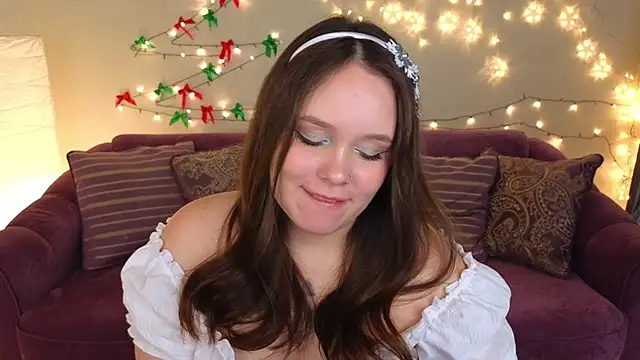 Snapshot of miki_miki_cutie_ chatting on 01-01-25, 02:19 miki miki cutie online show from 01-01-25, 02:19