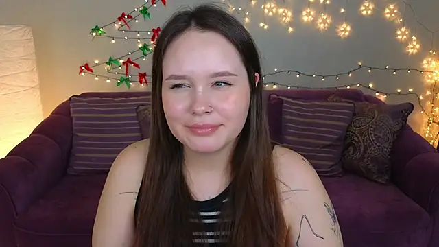 Snapshot of miki_miki_cutie_ chatting on 01-06-25, 08:39 miki miki cutie online show from 01-06-25, 08:39