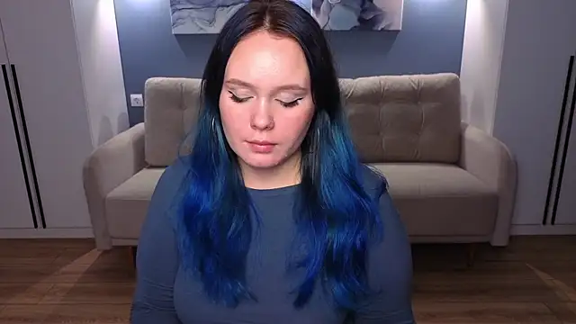 Snapshot of miki_miki_cutie_ chatting on 09-12-25, 01:00 miki miki cutie online show from 09-12-25, 01:00