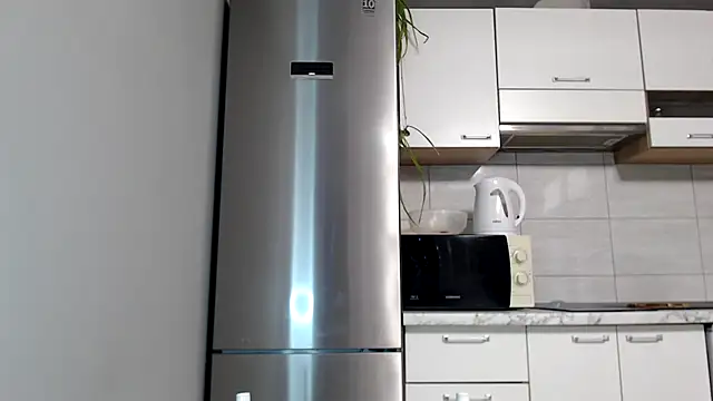 SierraSky  online show from 09-30-25, 05:18