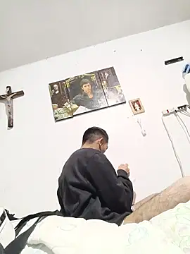 Snapshot of jperezofficial1 chatting on 11-24-25, 06:24 jperezofficial1 online show from 11-24-25, 06:24