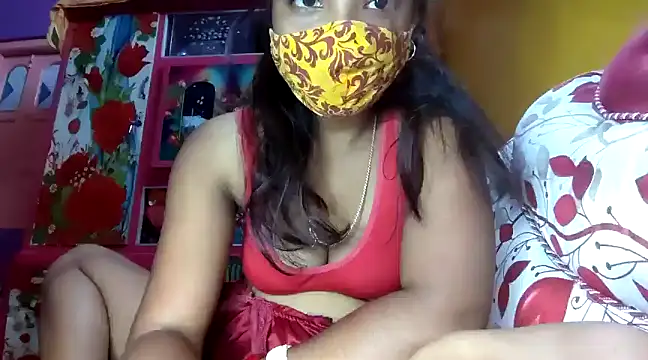 Snapshot of cutesoma2 chatting on 02-23-25, 05:18 cutesoma2 online show from 02-23-25, 05:18