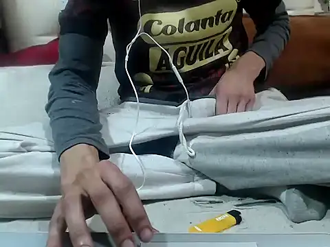 Snapshot of hedocock21 chatting on 11-15-25, 12:41 hedocock21 online show from 11-15-25, 12:41