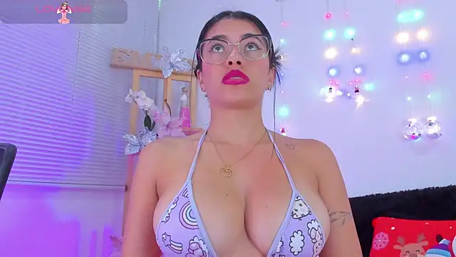 EmillySanders online show from 12-10-24, 03:01