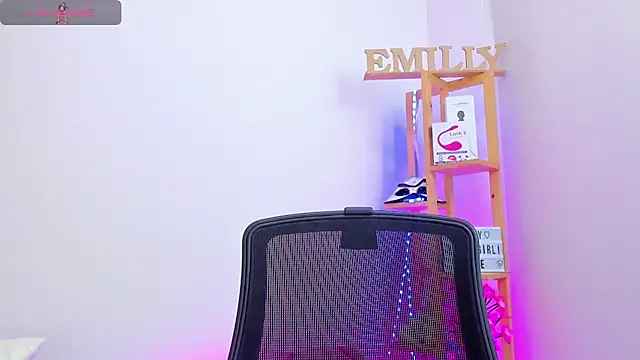 EmillySanders online show from 09-19-25, 10:49