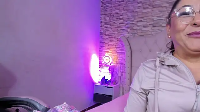 Gina Myers online show from 02-09-26, 01:04