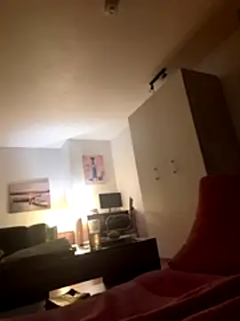 Milkasahne64 online show from 11-27-25, 09:50