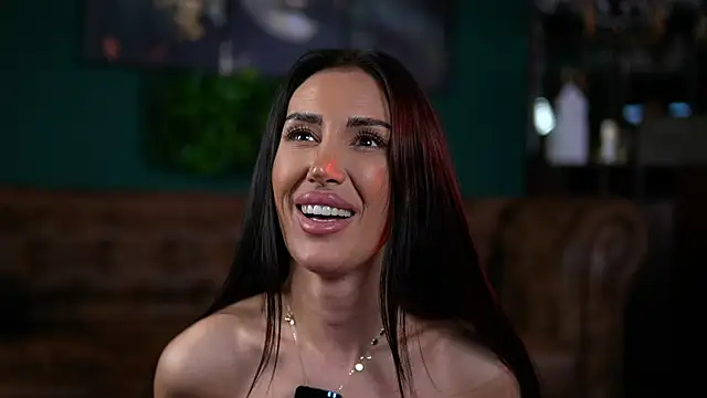 Snapshot of Evelyn_Evyyy chatting on 02-22-25, 02:28 Evelyn Evyyy online show from 02-22-25, 02:28