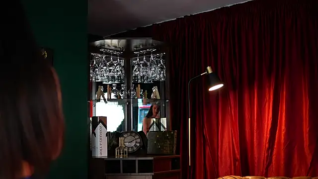 Snapshot of Evelyn_Evyyy chatting on 03-09-25, 07:37 Evelyn Evyyy online show from 03-09-25, 07:37