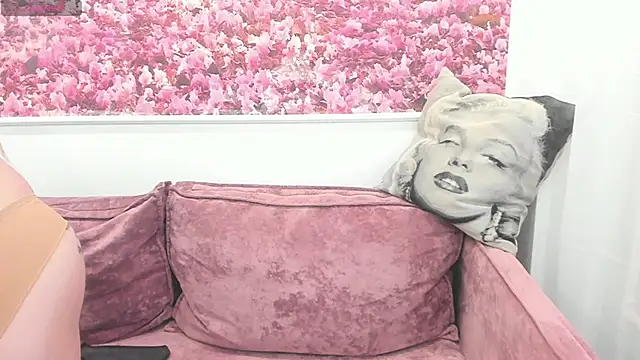 SexyFancy online show from 02-18-25, 08:27