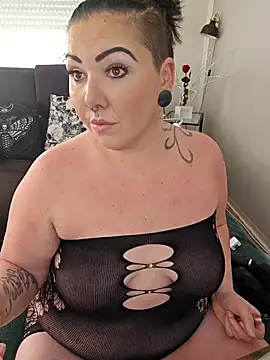 -BonnieBlack- online show from 02-03-25, 10:58