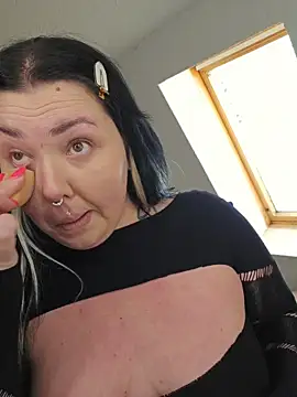 -BonnieBlack- online show from 03-18-26, 07:11