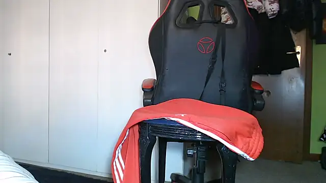 Snapshot of MASTERMONEY chatting on 12-16-24, 11:22 MASTERMONEY online show from 12-16-24, 11:22