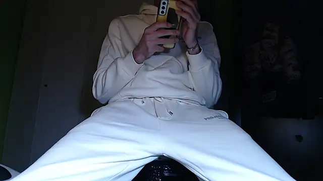 Snapshot of MASTERMONEY chatting on 01-21-25, 11:13 MASTERMONEY online show from 01-21-25, 11:13