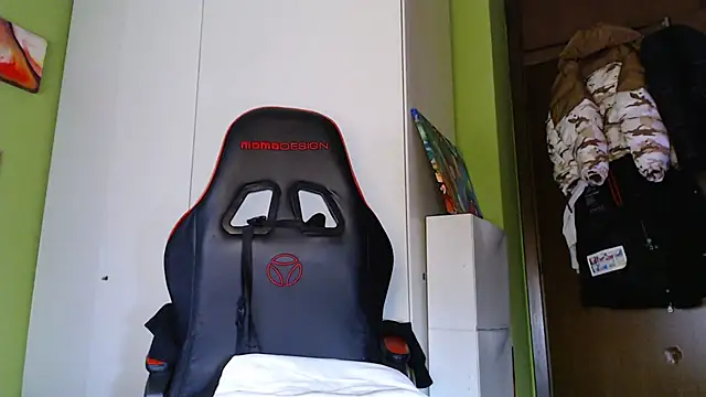 Snapshot of MASTERMONEY chatting on 03-10-25, 01:10 MASTERMONEY online show from 03-10-25, 01:10