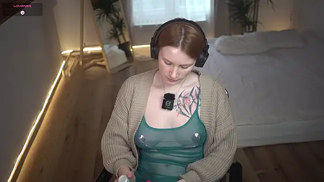 Snapshot of AkaneiroDemon chatting on 01-23-25, 01:56 AkaneiroDemon online show from 01-23-25, 01:56