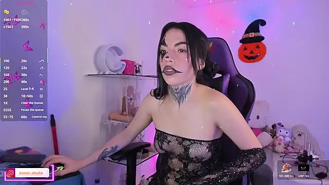 Snapshot of Alice_ch1 chatting on 10-29-25, 03:47 Alice ch1 online show from 10-29-25, 03:47