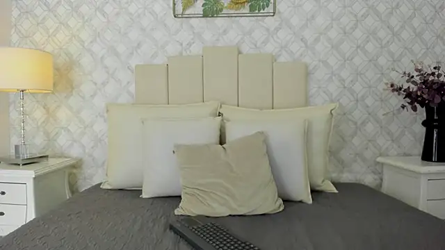 Snapshot of MarianaSanz chatting on 09-10-25, 02:17 MarianaSanz online show from 09-10-25, 02:17