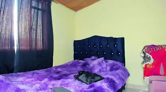 scarlet tommy online show from 03-15-25, 09:05