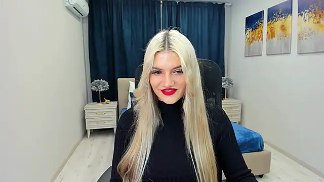 SelenaeMoore online show from 01-11-25, 07:38