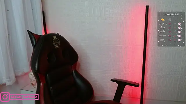 Layla castilloo online show from 03-08-25, 04:06