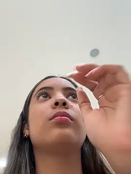 NAUGHTY LITTLE 18 online show from 03-05-25, 09:15