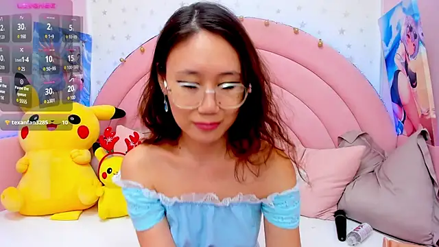 Snapshot of Nao__Chan_ chatting on 01-18-25, 04:37 Nao Chan online show from 01-18-25, 04:37