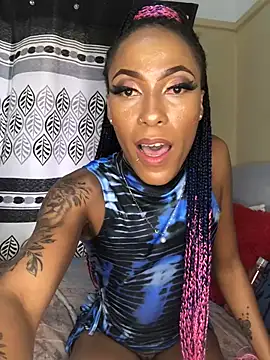 Snapshot of Kylie_Hairy_Bbc chatting on 02-19-25, 10:34 Kylie Hairy Bbc online show from 02-19-25, 10:34
