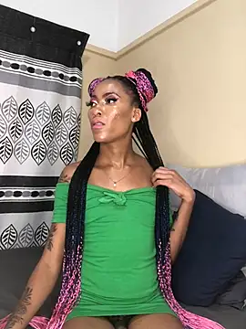 Snapshot of Kylie_Hairy_Bbc chatting on 02-27-25, 05:13 Kylie Hairy Bbc online show from 02-27-25, 05:13