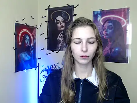 StrangerGi online show from 11-05-25, 06:57