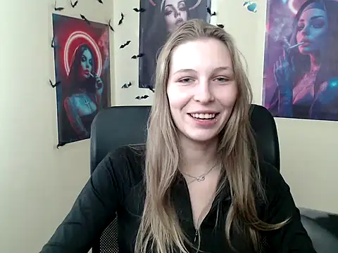 StrangerGi online show from 04-17-26, 11:57