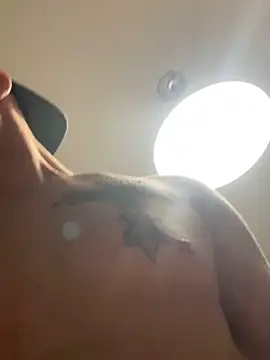 Camcam21 online show from 02-03-25, 02:47