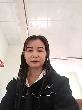 Snapshot of Sexy-ladyboobs20 chatting on 12-28-24, 08:37 Sexy-ladyboobs20 online show from 12-28-24, 08:37